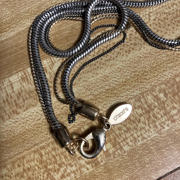 🌸Chico’s Gold and Silver Necklace - Picture 4 of 6